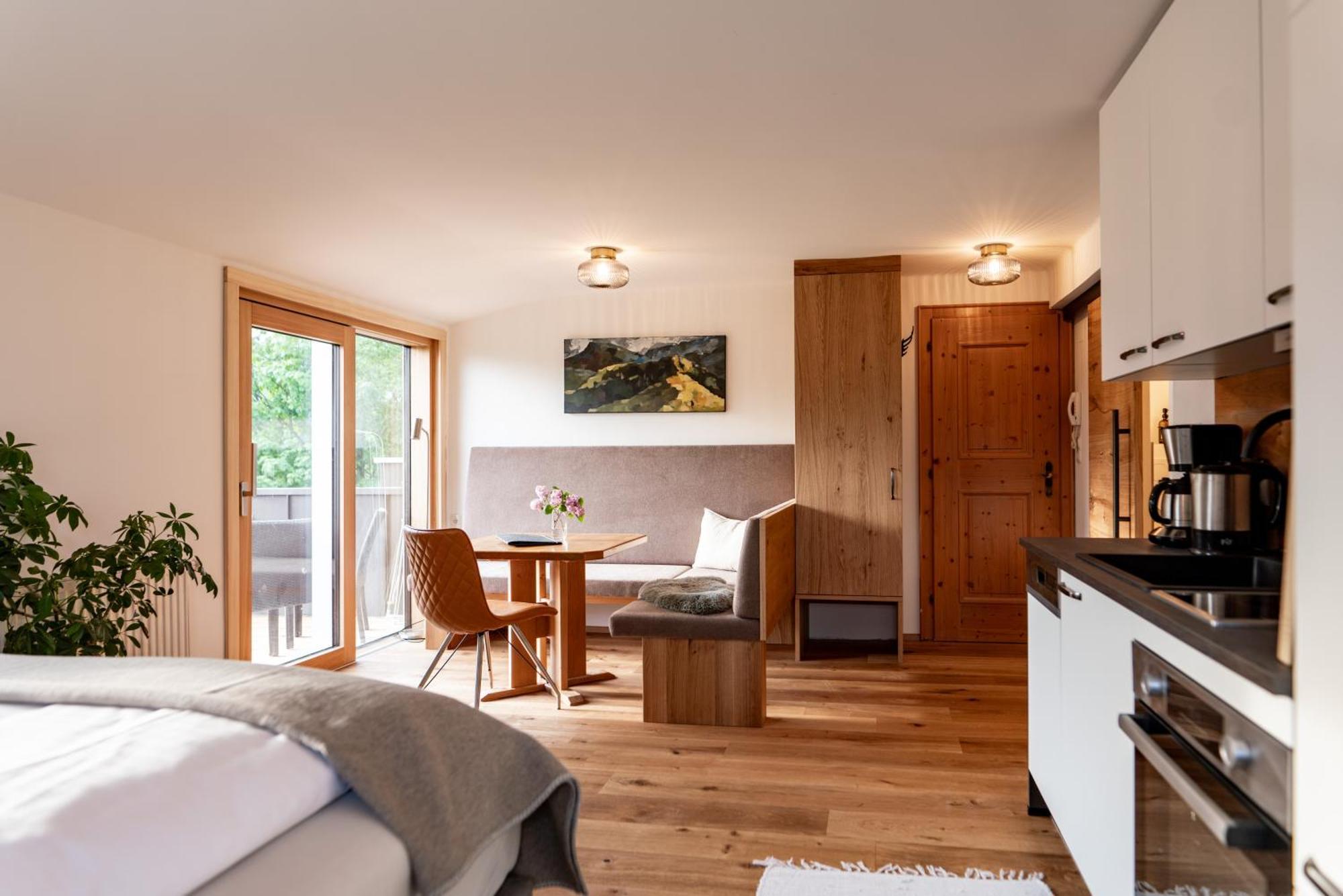 & Bergrast Apartahotel